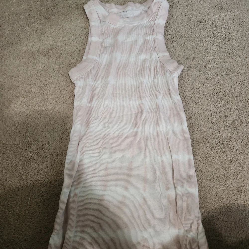 Tank Top Bundle - Picture 3 of 6